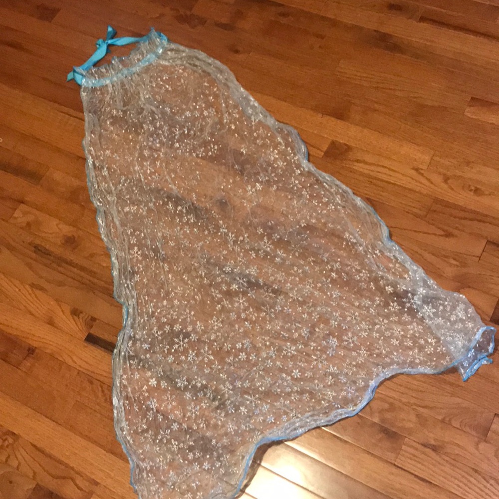 Disney Frozen Elsa Cape